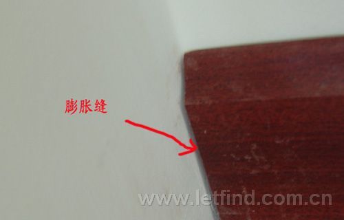 <a href=http://www.zhuangxiuzhishi.com/diban/ target=_blank class=infotextkey>地板</a>安装