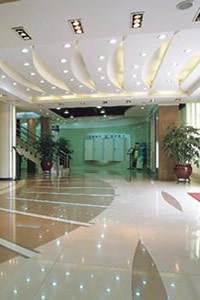 ����˹��ש������˹�մ�չ��